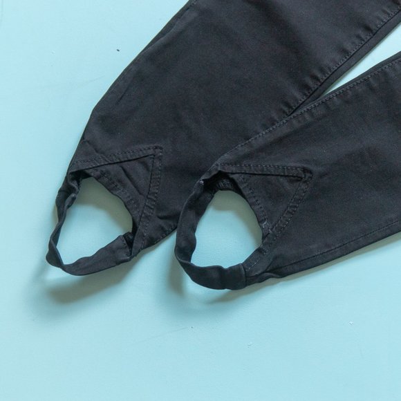 7 For All Mankind Solid Black Stirrup Foot Mid Rise Waist Skinny Jeans Size 26 - Picture 3 of 8